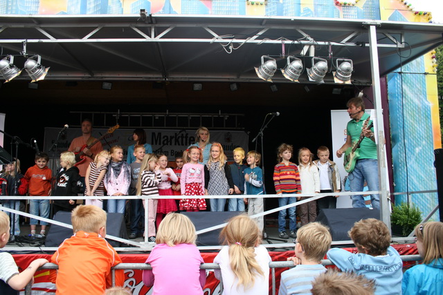 gal/2009/2009 Borbecker Marktfest 06.09/2009 Saitentwist Borbecker Marktfest 06.09. 177.jpg